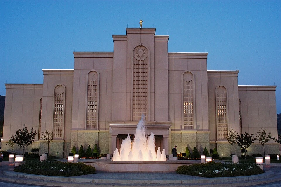 Albuquerque New Mexico Temple, exterior