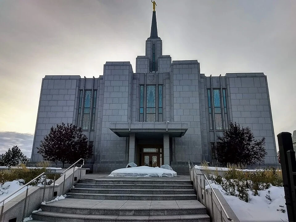 Calgary Alberta Temple, exterior