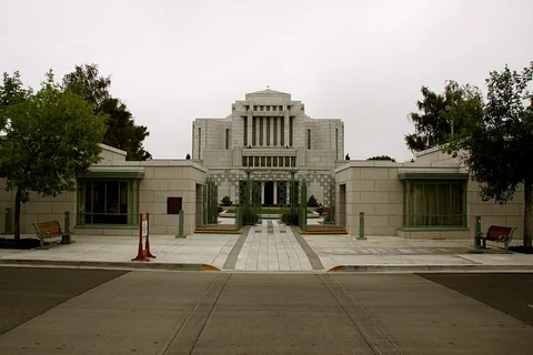 Cardston Alberta Temple, exterior
