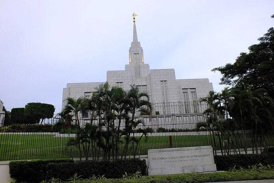 Cebu City Philippines Temple, exterior
