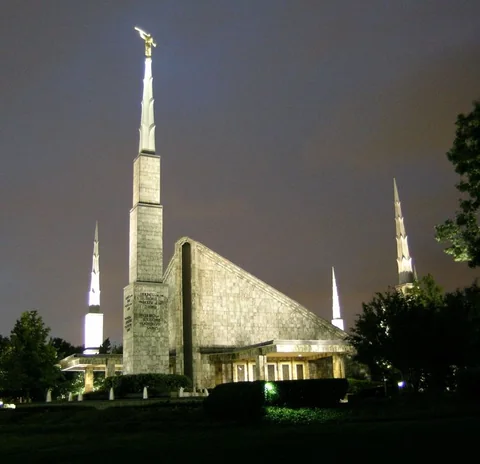 Dallas Texas Temple, exterior