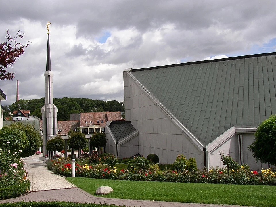 Frankfurt Germany Temple, exterior