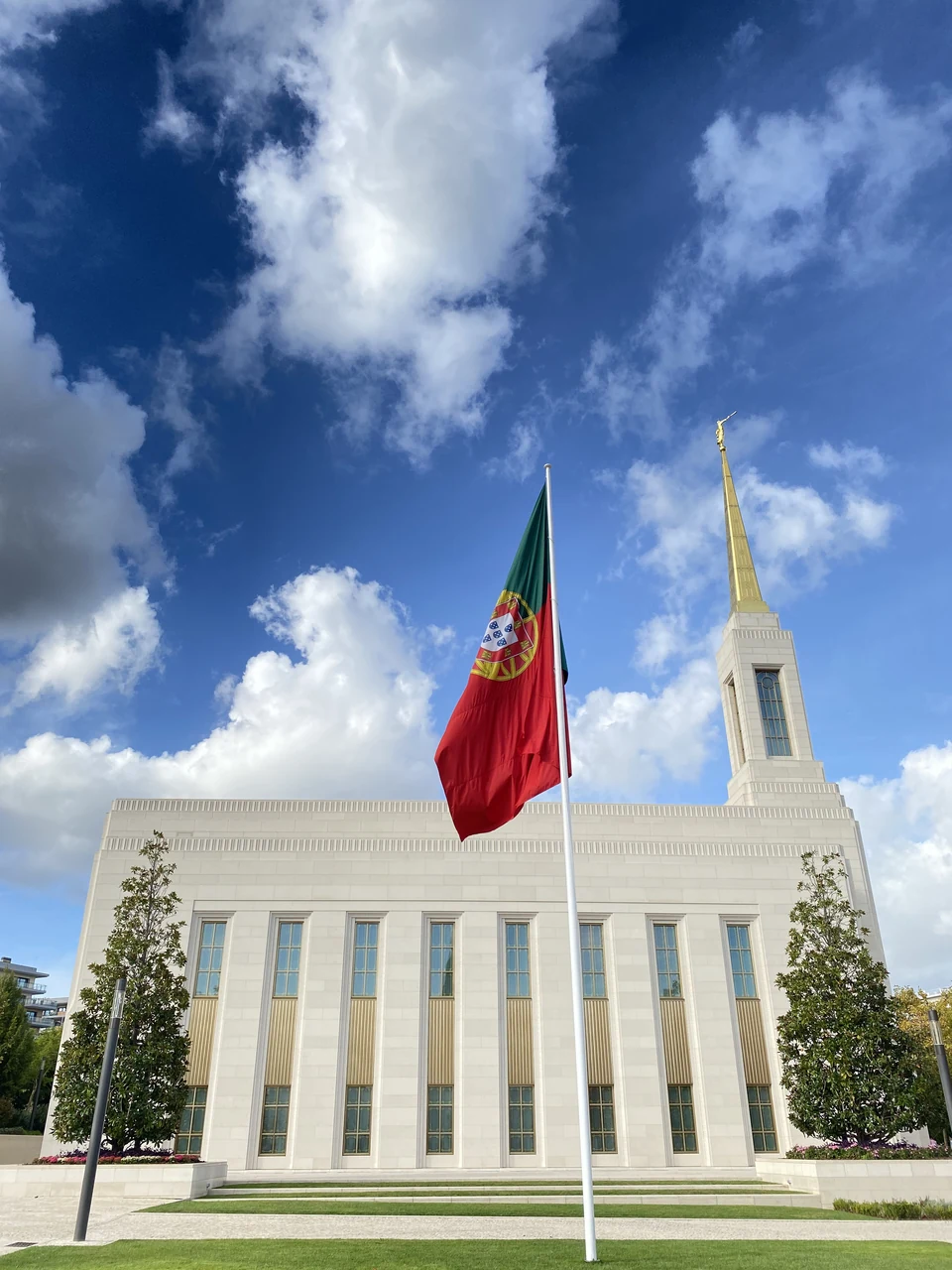 Lisbon Portugal Temple, exterior