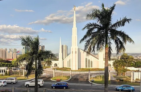 Manila Philippines Temple, exterior