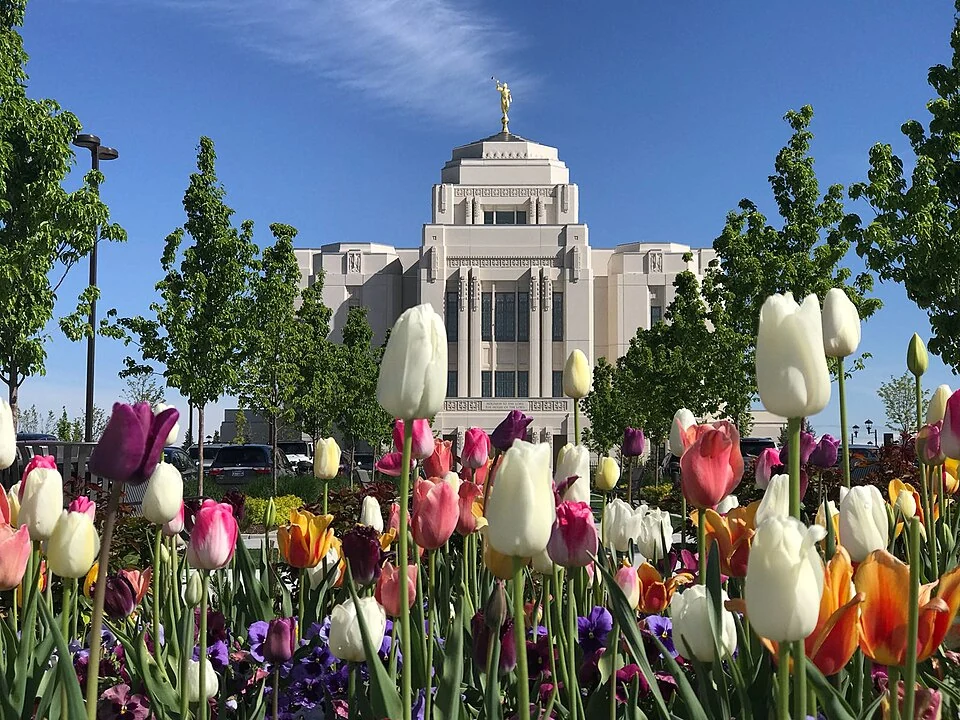 Meridian Idaho Temple, exterior