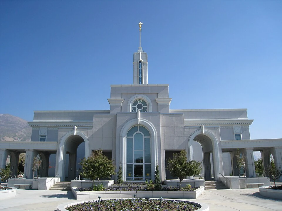 Mount Timpanogos Utah Temple, exterior
