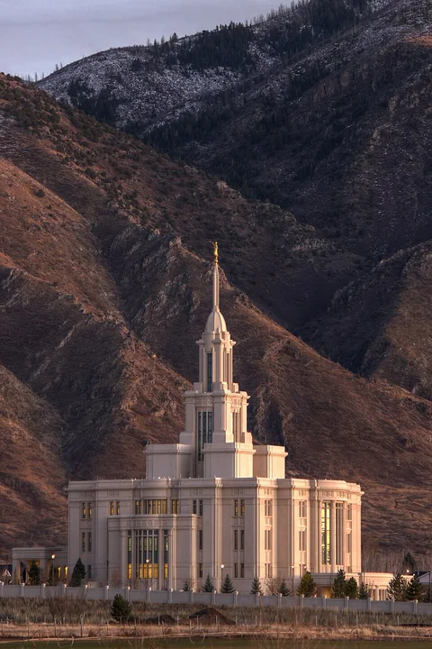 Payson Utah Temple, exterior