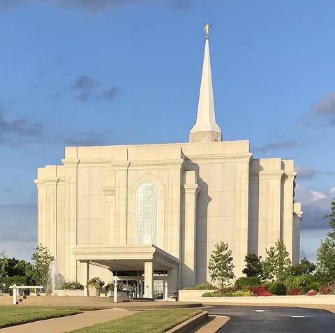 St. Louis Missouri Temple, exterior