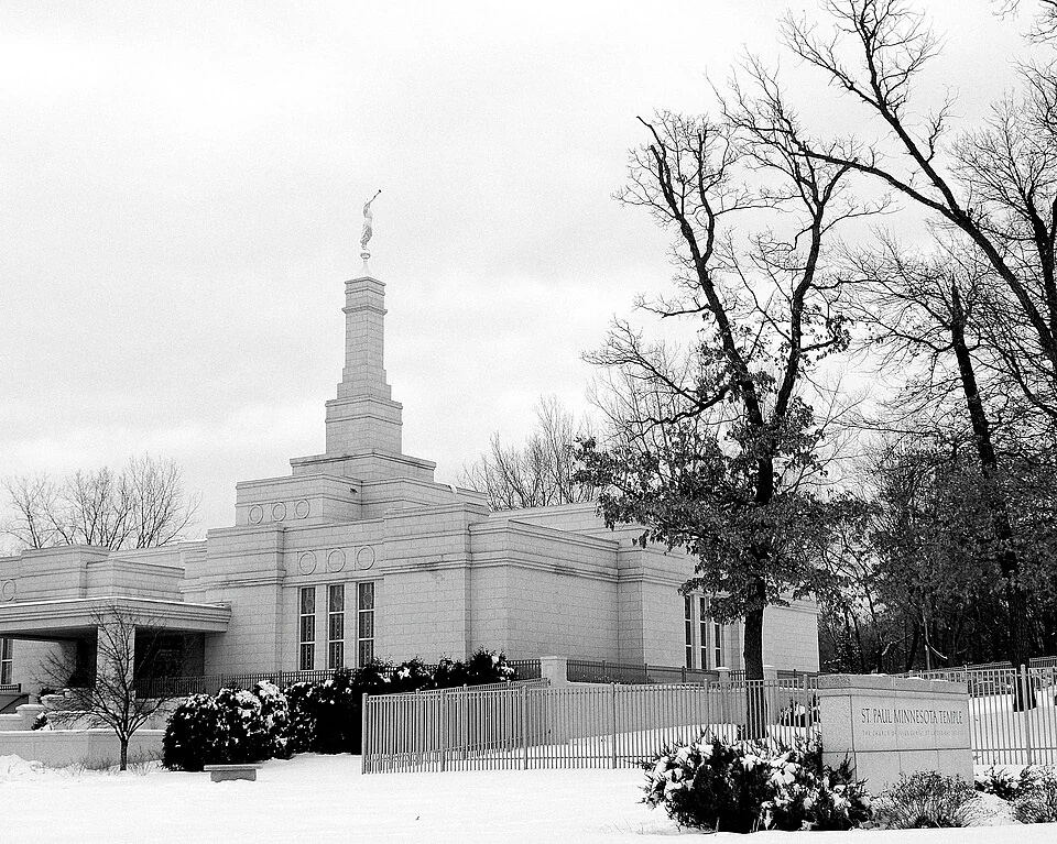 St. Paul Minnesota Temple, exterior