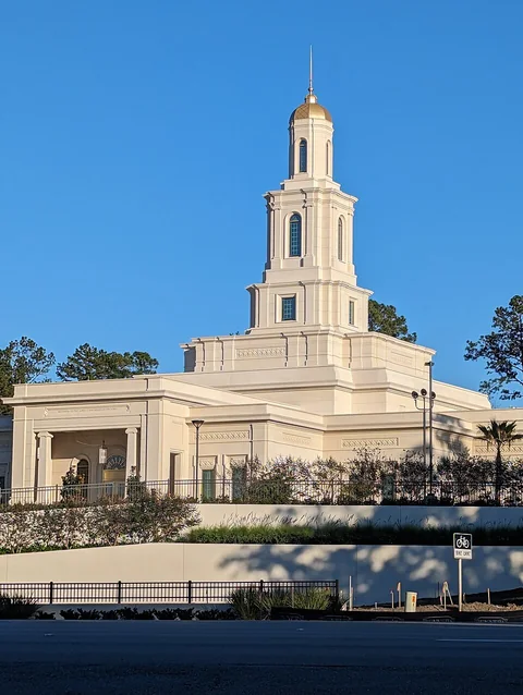 Tallahassee Florida Temple, exterior