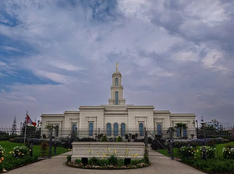 Trujillo Peru Temple, exterior