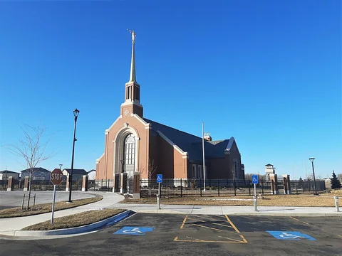 Winnipeg Manitoba Temple, exterior